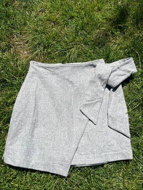 Aritzia Wilfred Wrap Front Skirt